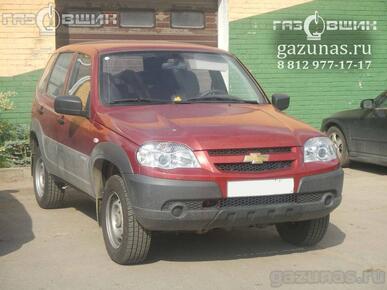 Chevrolet Niva (рестайл) 1.7i (80Hp) 2011г.в.