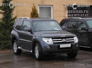 Mitsubishi Pajero IV (3 дв.) (до рестайлинг) 3.8i (250Hp) 2006г.в.