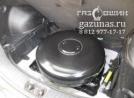 вместо запасного колеса лежит баллон объемом 73л, вид справа
