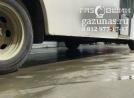 Под днищем справа установлен баллон 120л., вид справа сзади