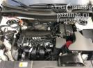 моторный отсек спереди, со снятой декоративной крышкой