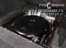 вместо запасного колеса лежит баллон объемом 93л, вид справа