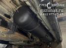 цилиндрический баллон объемом 40л под кузовом вдоль рамы по правому борту, вид слева