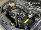 моторный отсек спереди, вид слева