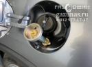 заправочное устройство с накрученным на него заправочным переходником
