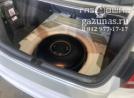 тороидальный баллон объемом 54л., вместо запасного колеса, вид справа