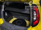 вместо запасного колеса лежит баллон объемом 54л, вид справа