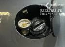 заправочное устройство с накрученным на него заправочным переходником