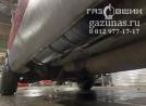 цилиндрический баллон объемом 35л под кузовом вдоль рамы по левому борту, вид справа