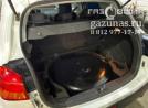 вместо запасного колеса лежит баллон объемом 73л, вид слева