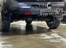 вместо запасного колеса установлен баллон объемом 93л, вид слева