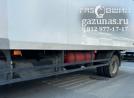 слева на раме установлены 1 баллон CNG-1 объёмом 100л. (заправочная емкость 22 Нм3), вид спереди