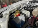 заправочное устройство в моторном отсеке