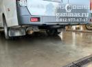 вместо запасного колеса установлен баллон объемом 73л, вид слева