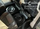 два баллона объемом по 35л установлены в нише второго ряда сидений, вид справа