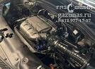 моторный отсек слева, со снятой декоративной крышкой