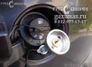 заправочное устройство с накрученным на него заправочным переходником Chevrolet Captiva I (дорестайл) 2.4i (136Hp) 2008г.в.