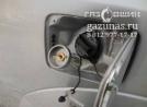заправочное устройство с накрученным на него заправочным переходником Kia Sorento I (дорестайл) 2.4i (139Hp) 2005г.в.