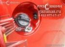 заправочное устройство поместилось под крышкой лючка заливной горловины бензобака. бензобака. Kia Rio III (дорестайл) (седан) 1.6i (123Hp) 2013г.в.
