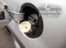 заправочное устройство с накрученным на него заправочным переходником Kia Sorento II (дорестайл) 2.4i (175Hp) 2011г.в.