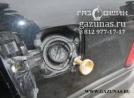 заправочное устройство с накрученным на него заправочным переходником Lexus LX 470 (дорестайл) 4.7i (234Hp) 2002г.в.