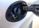 заправочное устройство поместилось в лючке бензобака Mercedes-Benz ML350 II (W164) (дорестайл) 3.5i (272Hp) 2007г.в.
