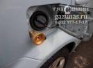 заправочное устройство с накрученным на него заправочным переходником. Nissan Cube II (Z11) 1.4i (98Hp) 2006г.в.