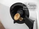 заправочное устройство с накрученным на него заправочным переходником. Opel Astra J (рестайл) (универсал) 1.6i (115H) 2014г.в.
