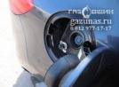 заправочное устройство поместилось в лючке бензобака Renault Megane III (рестайл) (хэтчбек 5дв) 1.6i (100-114Hp) 2010г.в.