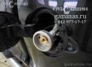 заправочное устройство с накрученным на него заправочным переходником Toyota Tundra II (дорестайл) 5.7i (381Hp) 2011г.в.
