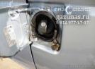 заправочное устройство поместилось в лючке бензобака Volkswagen Transporter T4 2.5i (115Hp) 2001г.в.