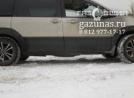 снизу под днищем установлен баллон объемом 35л, вид с првого боку