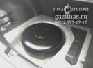 вместо запасного колеса лежит баллон объемом 54л, вид справа