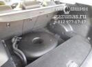 в багажном отделение под фальш полом вместо лежит баллон объемом 54л, вид слева